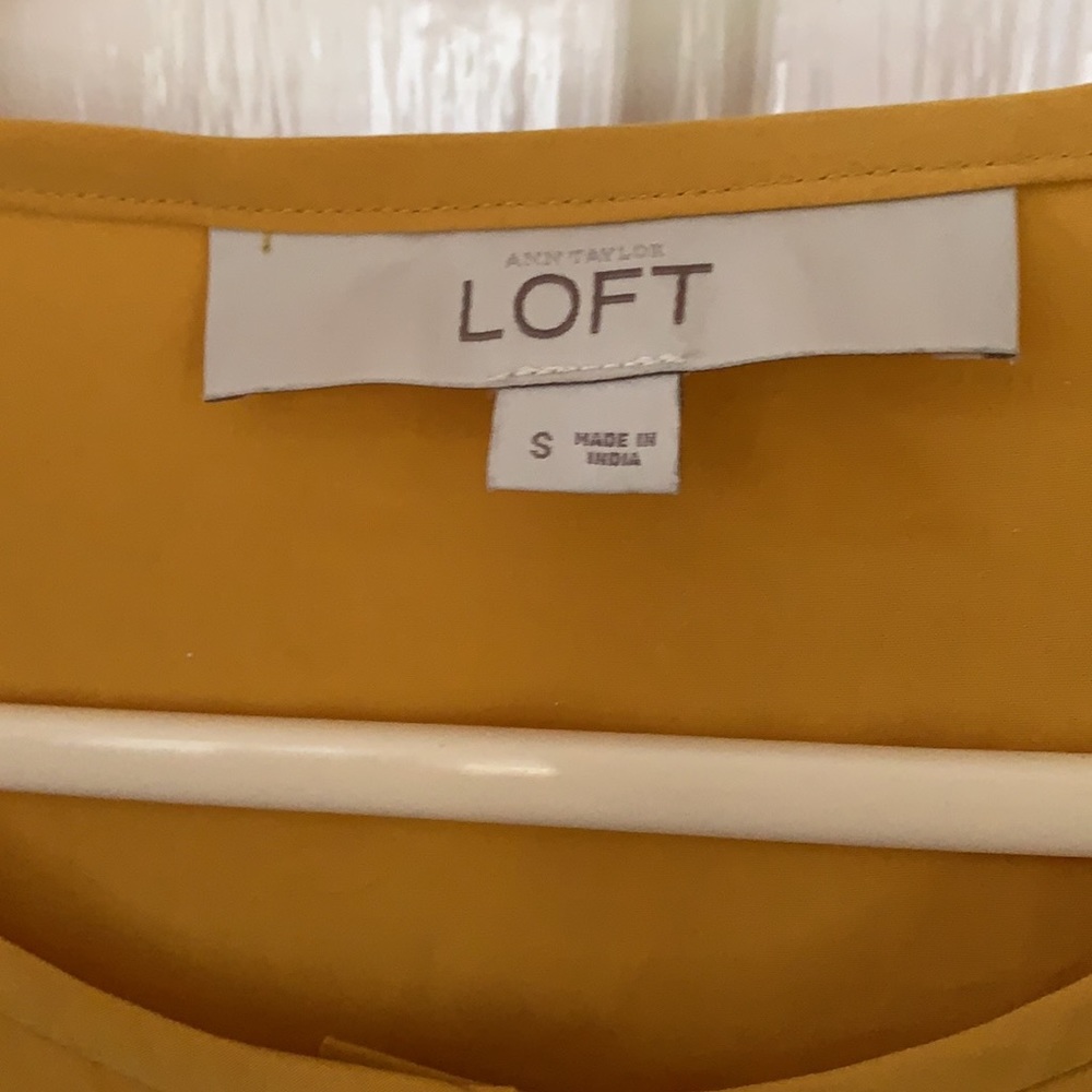 Mustard blouse - Picture 2 of 4